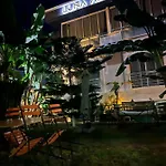 Bed & Breakfast Luna Alacati