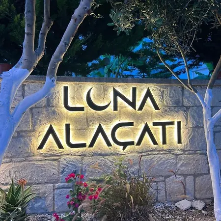 Luna Alacati