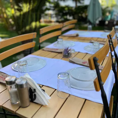 Luna Bed & Breakfast