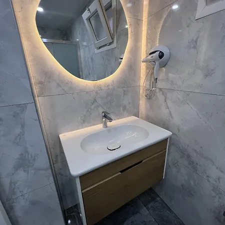 Oda ve Kahvaltı Luna Alaçatı